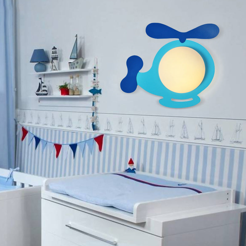 Carton de lampe murale en forme de nouveauté bleue 1 Éclairage d'applications en bois de bulbe avec nuance de verre de lait à balle