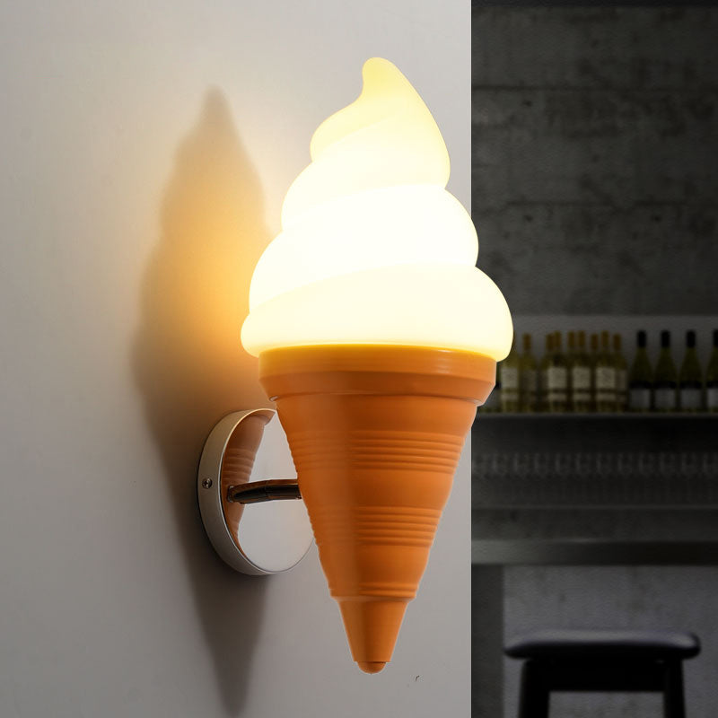 Flampada da parete a forma di gelato per bambini Apparecchiatura da parete in plastica da letto a led pari leggera