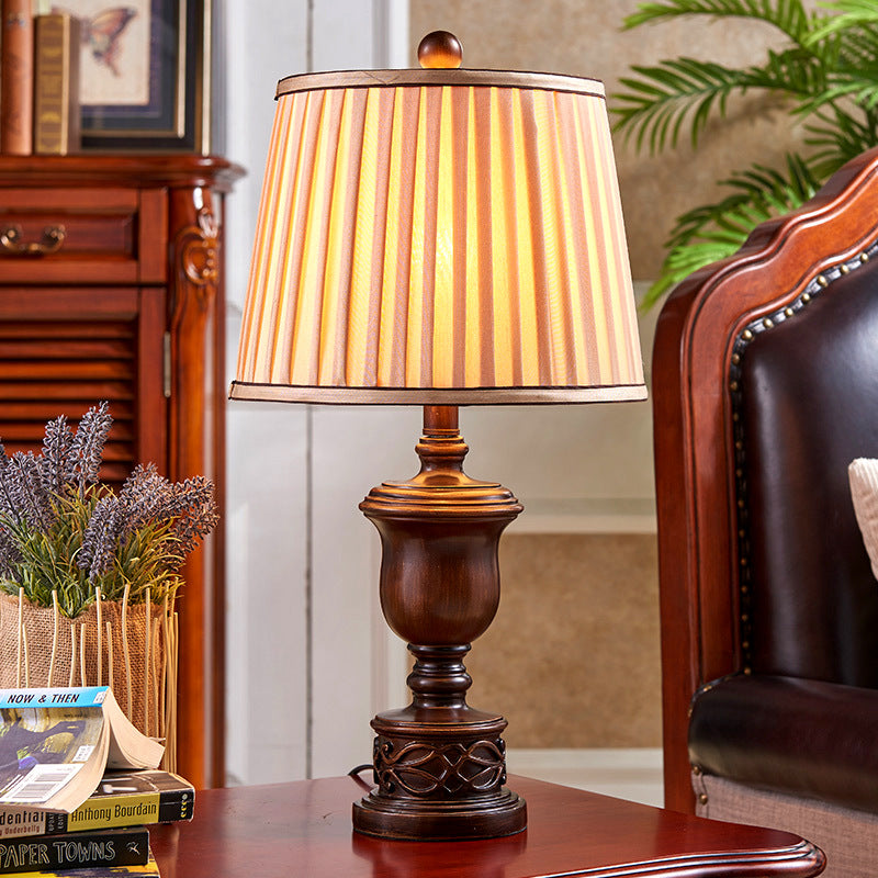 1 lámpara de mesa de luz con tono de tela plisado lámpara de mesita de noche antigua con base de madera marrón