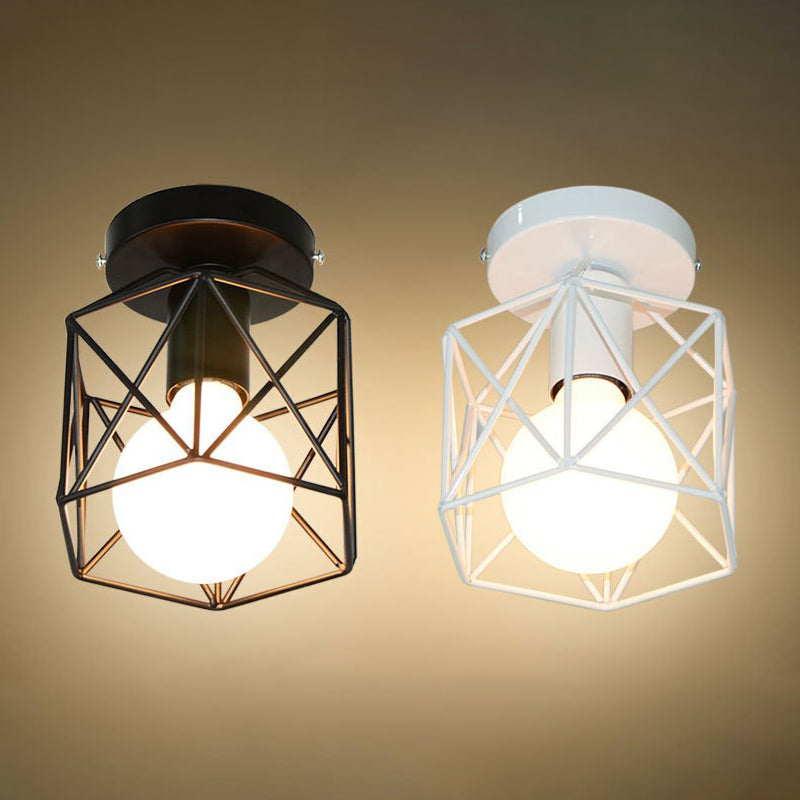 Plafonnier encastré industriel pour salon avec cage hexagonale en fer noir