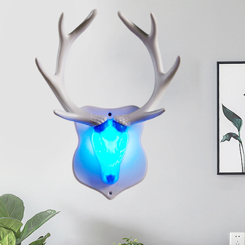 Résine White / Blue Approche luminaire de cerf LED Éclairage mural rustique en noir / blanc pour le salon