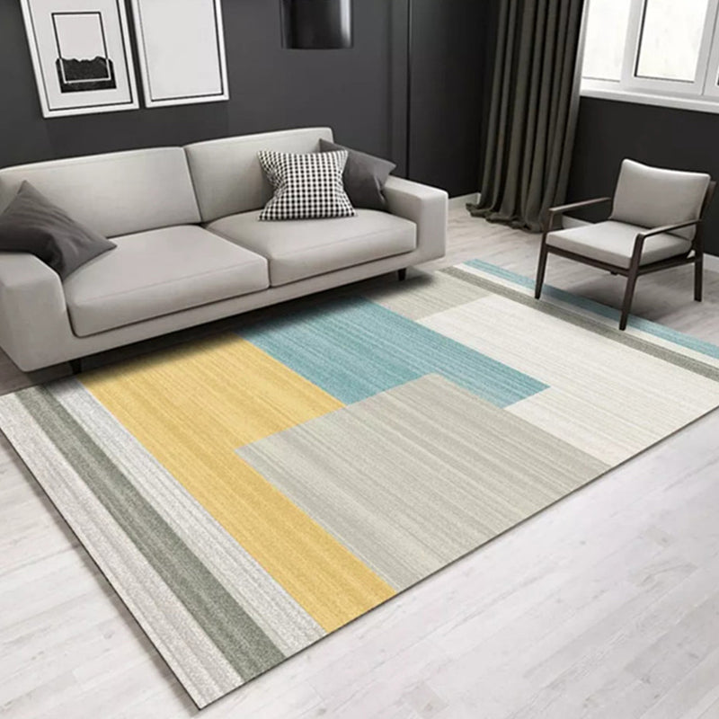 Multi Colored Geometric Pattern Rug Polypropylene Modern Indoor Rug Easy Care Pet Friendly Area Carpet in Living Room