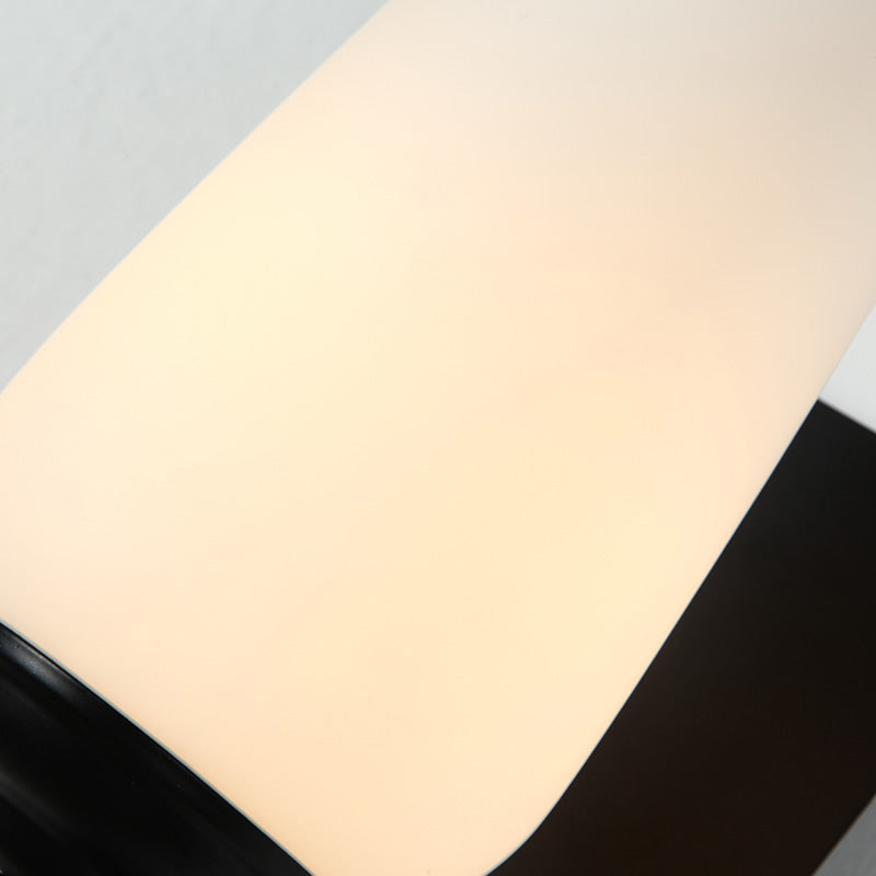 Lampe murale effilée en verre opale vintage de style simple de salon