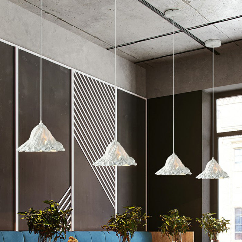 Lotus Leaf Shaped Resin Hanging Light Artistic Single-Bulb Pendant Lighting fro Restaurant