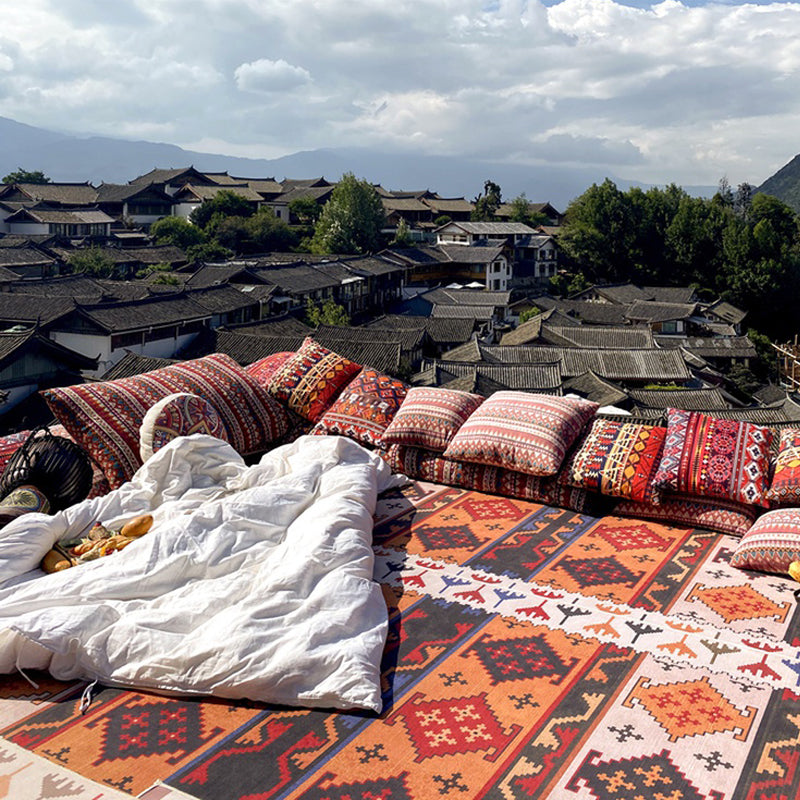 Red Southwestern Rug Polypropylene Geometric Pattern Area Carpet Non-Slip Backing Machine Washable Easy Care Indoor Rug for Parlor