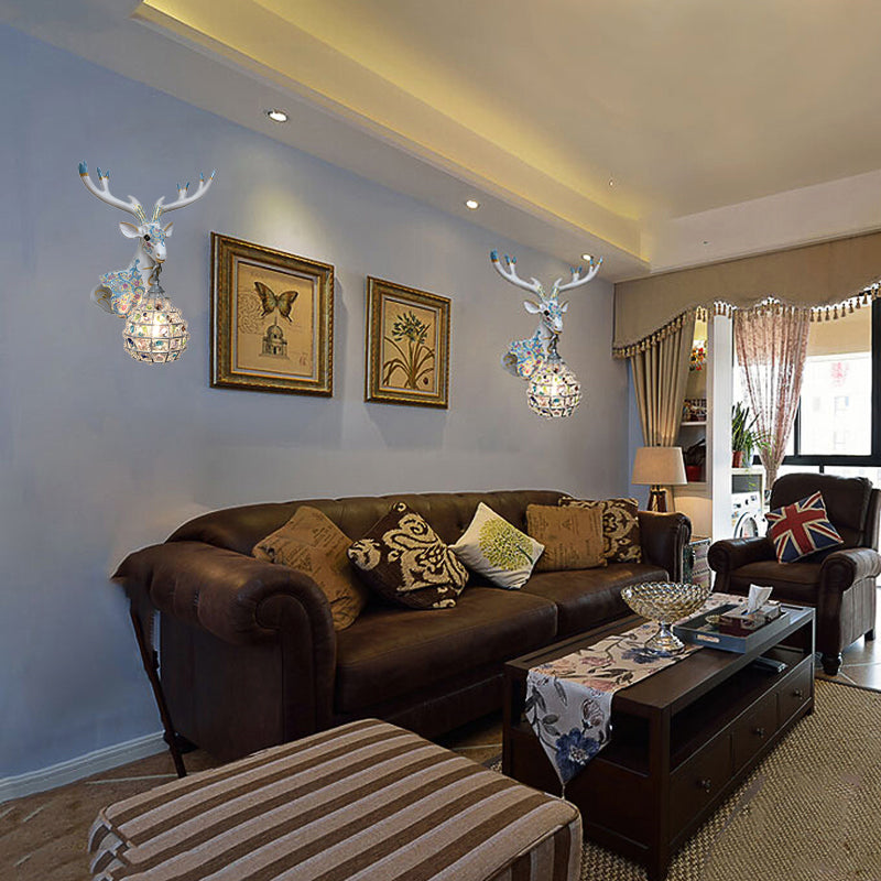 Application de cerf traditionnelle 1 Éclairage mural en résine lumineuse en noir / rose / jaune pour chambre avec une nuance de cristal de gouttelettes, droite / gauche