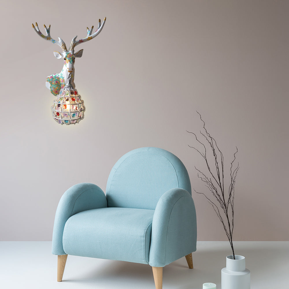Application de cerf traditionnelle 1 Éclairage mural en résine lumineuse en noir / rose / jaune pour chambre avec une nuance de cristal de gouttelettes, droite / gauche