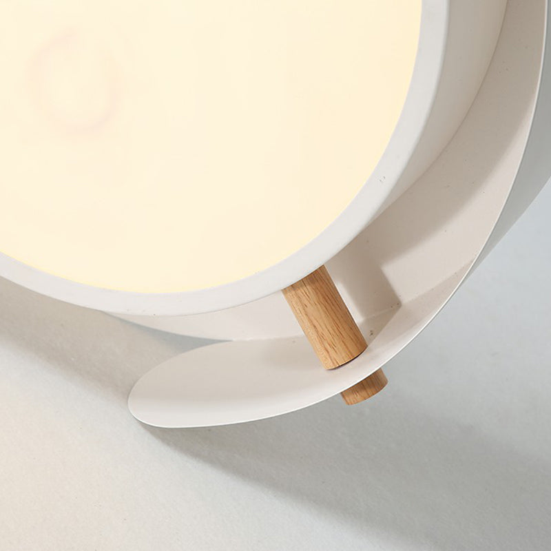 LED Round Flush Mount Lighting Fixture Minimalist Metal Bedroom Ceiling Mounted Light