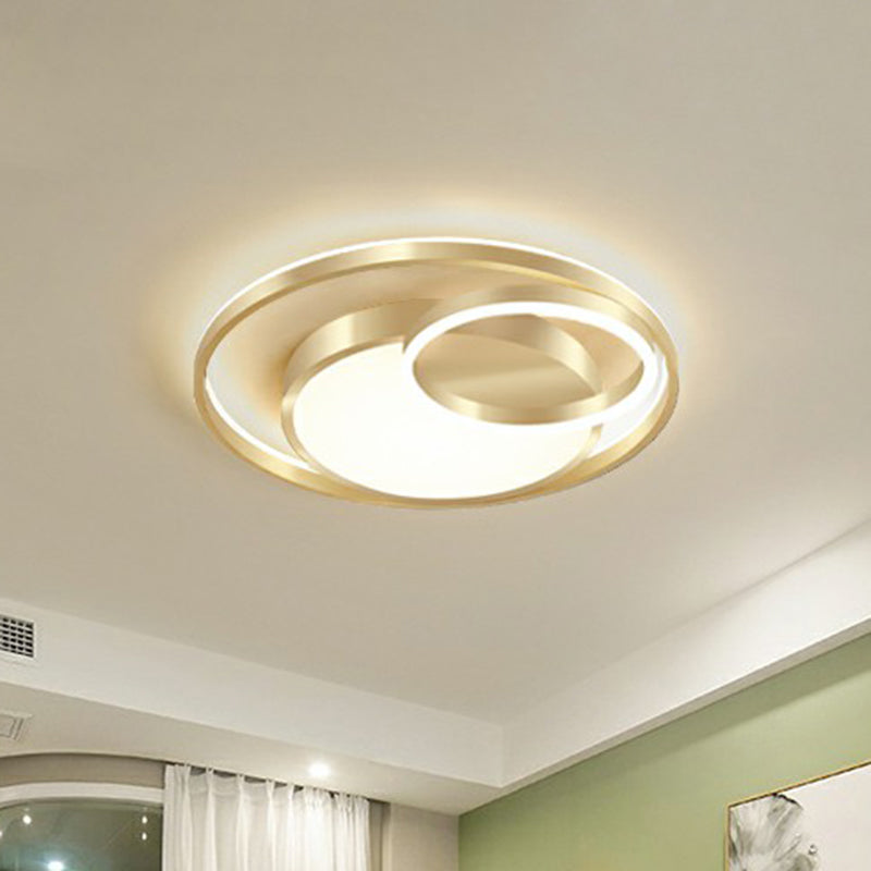 Round Metal LED Flush Mount Light Minimalist Gold Finish Ceiling Lighting for Bedroom
