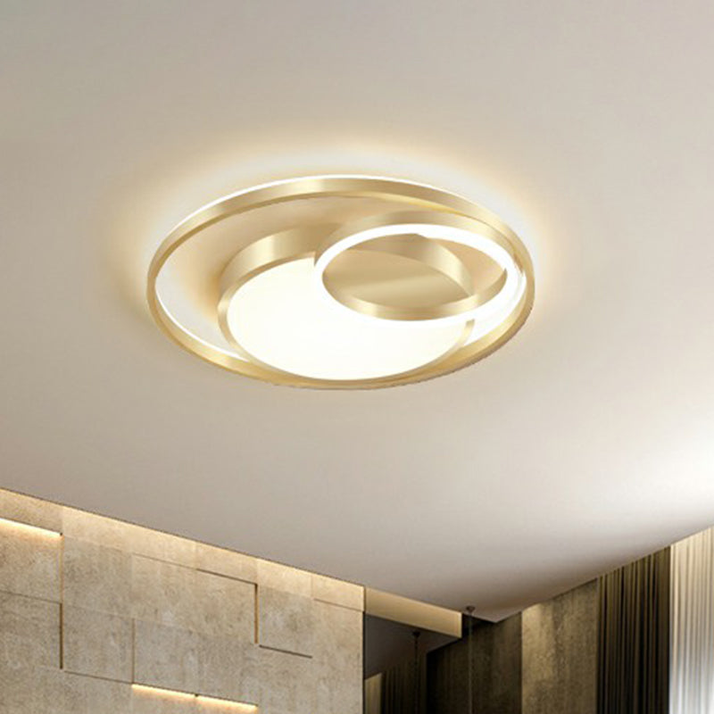 Round Metal LED Flush Mount Light Minimalist Gold Finish Ceiling Lighting for Bedroom
