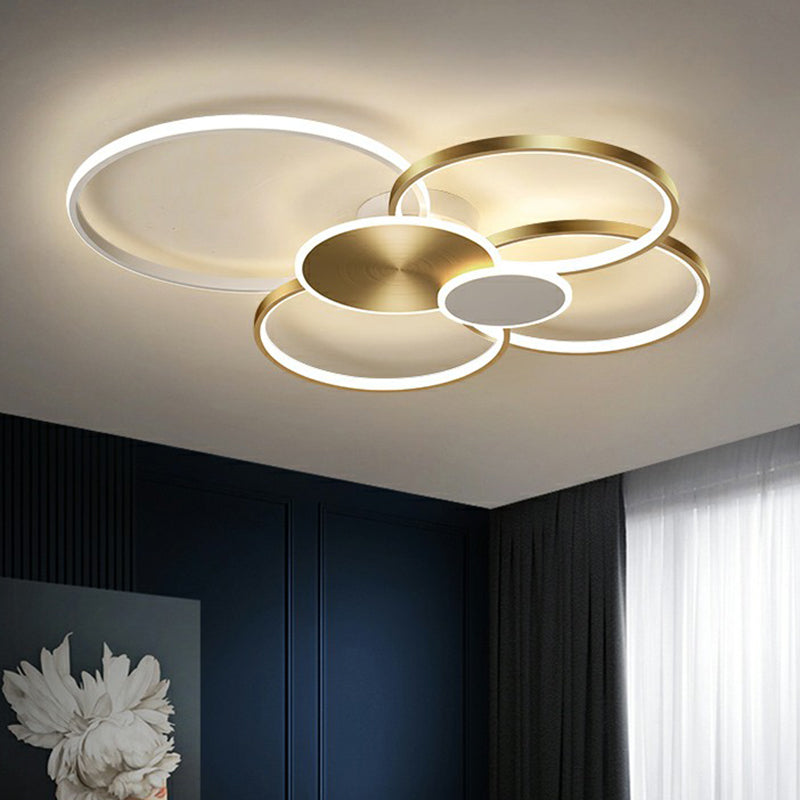 Metal Circular Flush Ceiling Light Modern LED Flush Mounted Lamp for Living Room