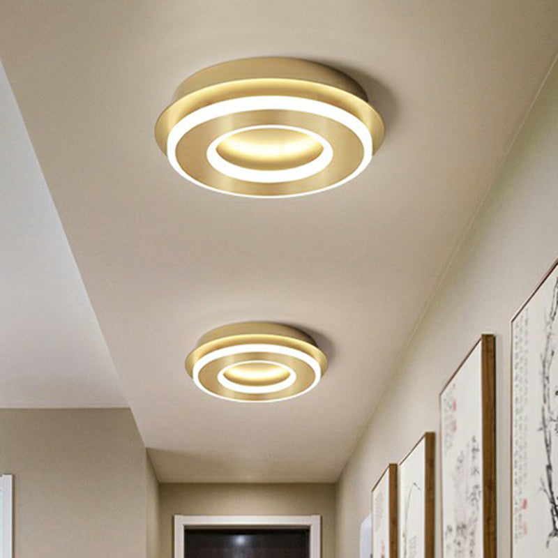 Klein Plafond Flush Mount Licht Eenvoudige Metalen Gang LED Flush Mount Verlichting in goud
