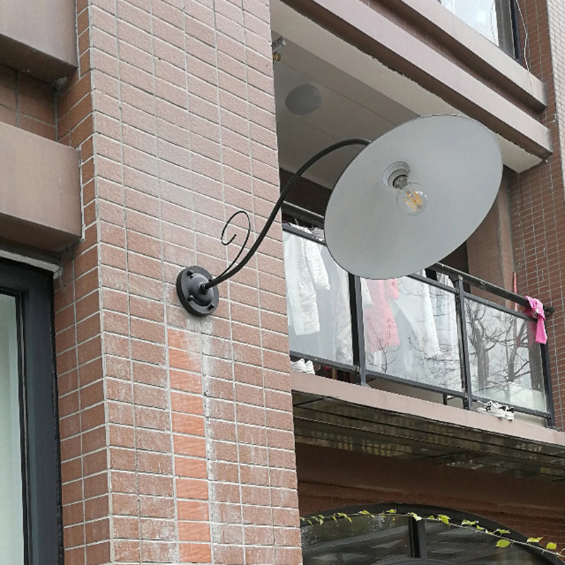 Schwarze Lampenschattenwandbeleuchtung rustikaler Metall 1 Kopf Außenwandhalterung mit Arm