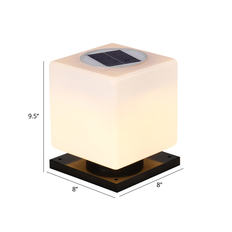 Lampada da palo a LED solare bianca nordica a forma di cubo in acrilico per cortile
