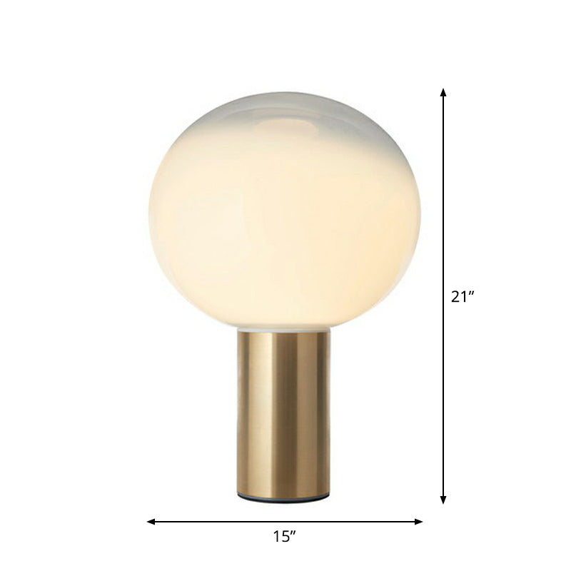 Lampada da tavolo sferica in vetro bianco satinato minimalista con 1 lampadina lampada da comodino dorata