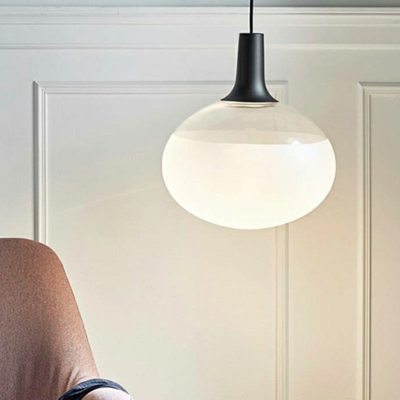 Elliptisch glas gesuspendeerd verlichtingsarmatuur moderne eenmalige zwarthangende lamp voor restaurant