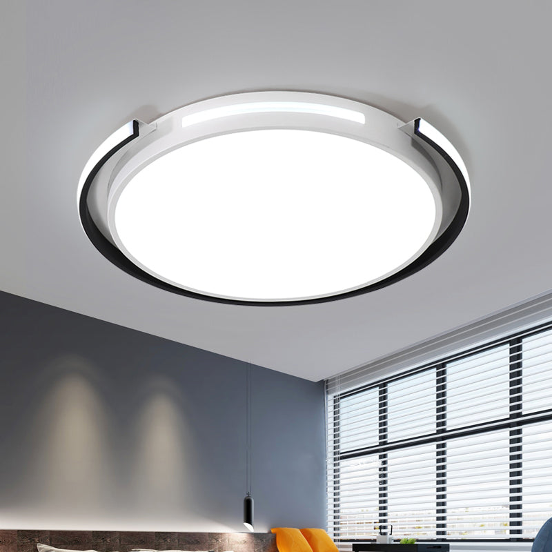 Minimalism LED Flush Mounted Lamp Black and White Round Ceiling Light with Acrylic Shade