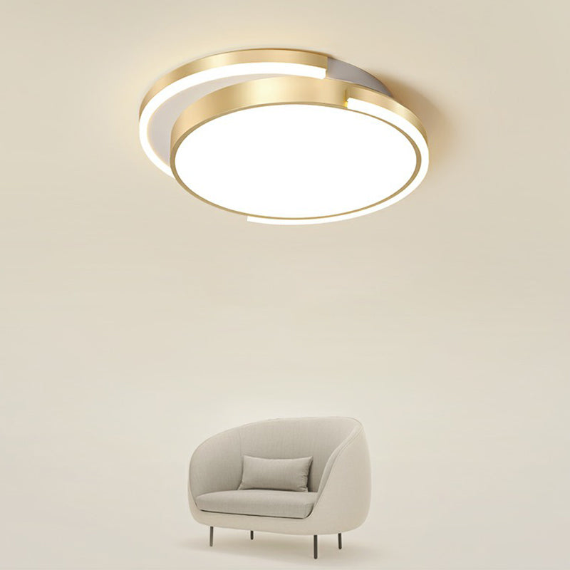 Golden Round LED Flush Mount Fixture Simplicity Acrylic Ceiling Lighting for Bedroom