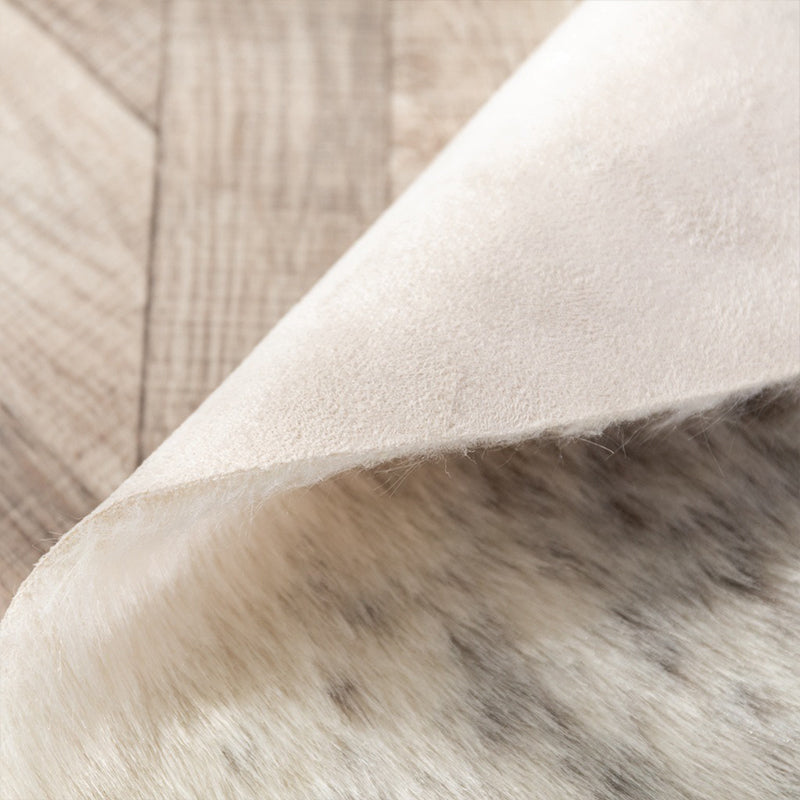 Gray Decoration Rug Unique Animal Skin Indoor Rug Polypropylene Pet Friendly Stain-Resistant Area Carpet