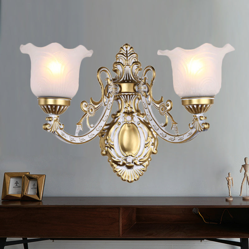 Messing/goldener überbackener Wandleuchte Retro weißer Glasschatten 1/2-Licht Wohnzimmer Wandlampe
