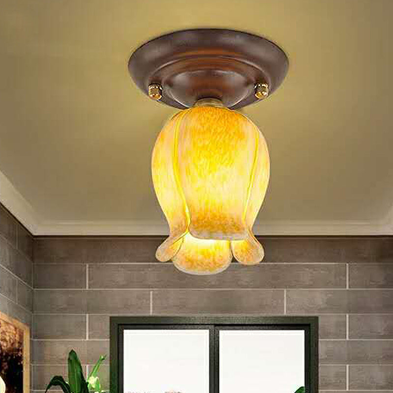 Bloemvormig wit/geel/paars glasinbouwarmatuur Traditionele 1-lichts woonkamerplafondlamp