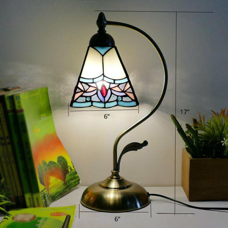 Lampada da tavolo a coccole Tiffany 1 comodino in metallo con tonalità in vetro tagliato a mano