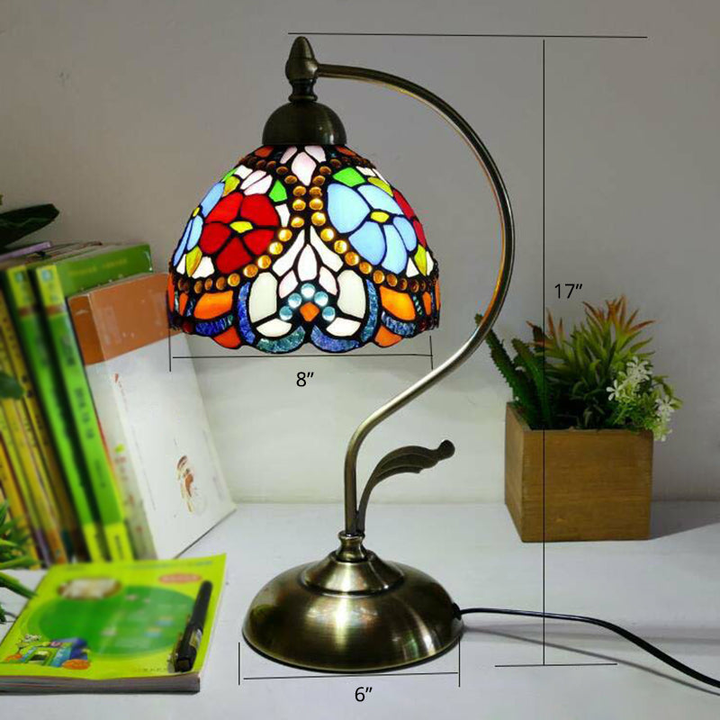 Lampada da tavolo a coccole Tiffany 1 comodino in metallo con tonalità in vetro tagliato a mano