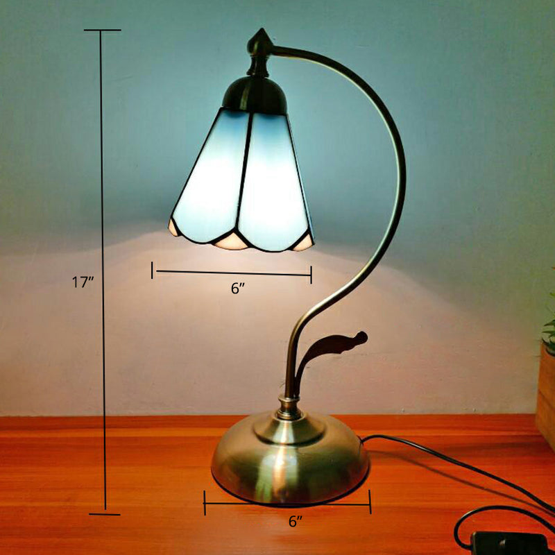 Lampada da tavolo a coccole Tiffany 1 comodino in metallo con tonalità in vetro tagliato a mano
