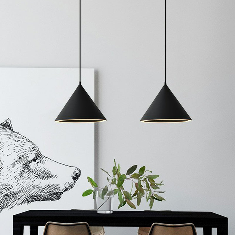 Aluminium Conic Pendant Light Nordic Style LED Plafond plafond pour salle à manger