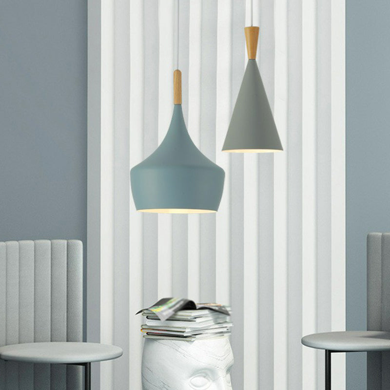 Verjüngter Schattenhänge -Lampe Makkaron Aluminium 1 Lampen -Nacht -Pendellicht mit Holzoberteil