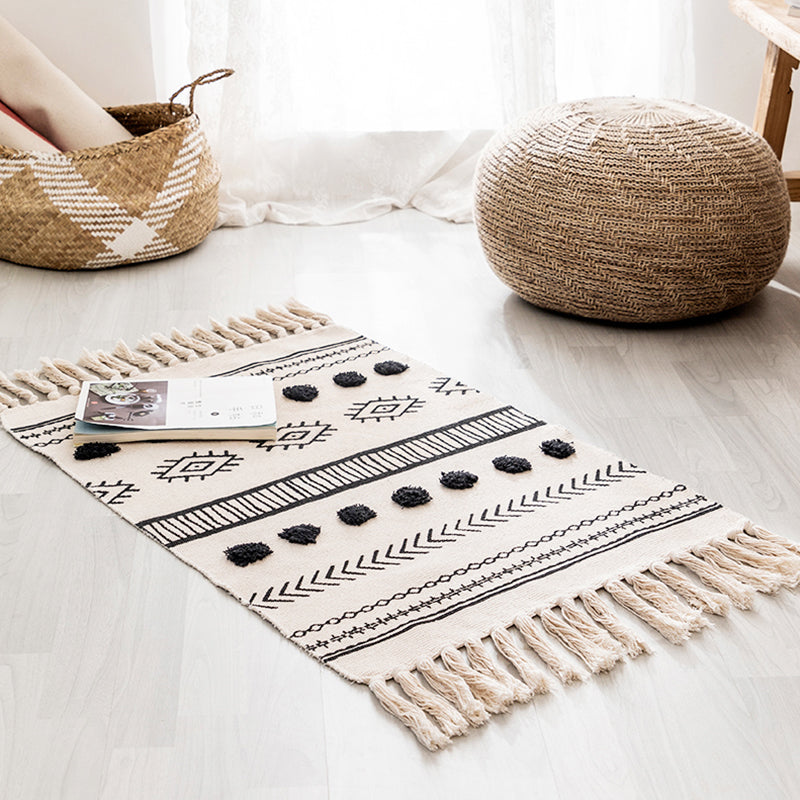 Western Geometric Print Rug Multicolored Jute Area Carpet Pet Friendly Stain-Resistant Indoor Rug with Tassel for Room