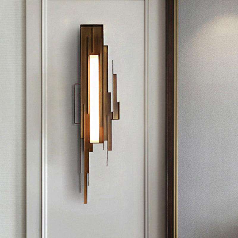 1 Bulb Irregular Shape Sconce Lamp Tradition Metal Wall Lighting Fixture in Brass/Gold with Tip toward Left/Right