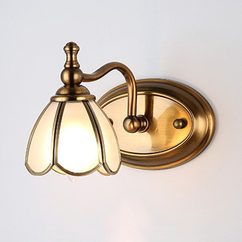 Dome Vanity Light Colonial Opal Glass 1/2/3/4 teste Funzione illuminazione a parete in ottone per bagno