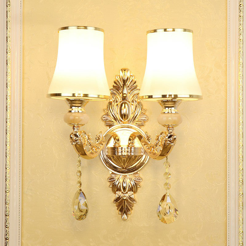 Faux Candle Shading Lighting Accesorio de lámpara de pared de metal tradicional con sombra y caída de cristal