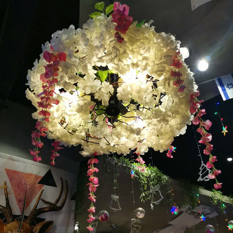 3-Bulb Runde hängende Lampen-Dachboden-Metall-Pendelleuchte mit falschen Blumen für das Restaurant