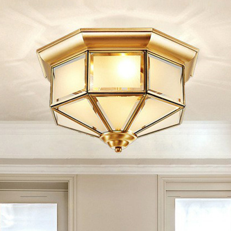 Yurt Geformtes Glas Flush Light Classic Living Room Flush Mount Ceiling Light in Brass
