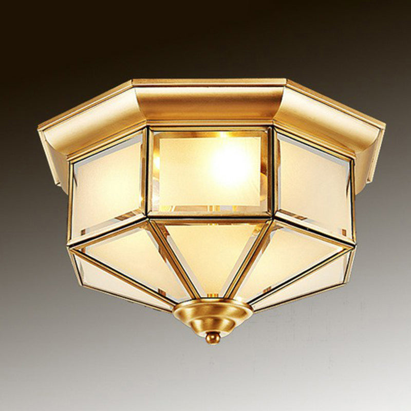 Yurt Geformtes Glas Flush Light Classic Living Room Flush Mount Ceiling Light in Brass