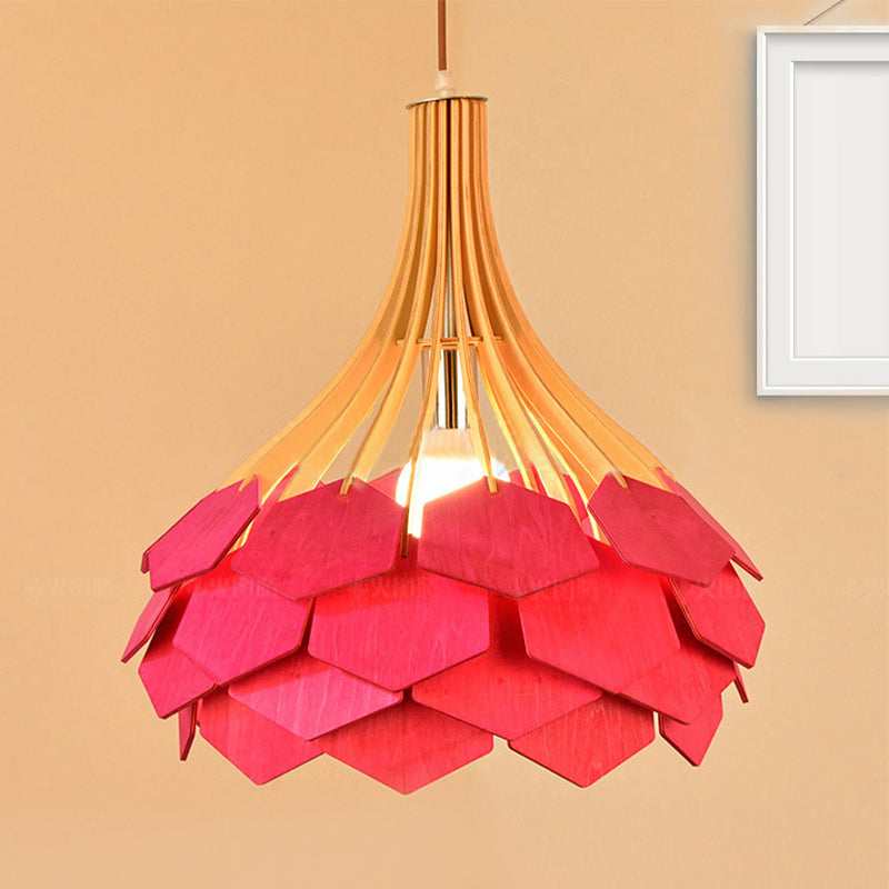 Pin Cône Hanging Lightture Modern Style Wood 1 Bulbe Red / Blue Pendant lampe pour salle à manger