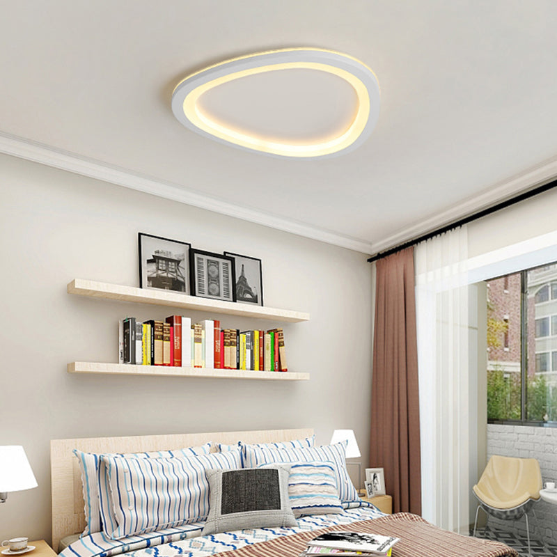 Dunkelgraue Tropfenförmige Flushmount Nordic Acryl LED Ultradünne Deckenleuchte