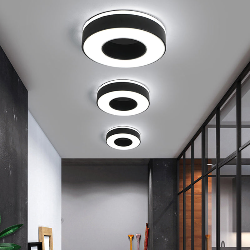 Lámpara empotrada LED de pasillo pequeño, accesorio montado en el techo de estilo nórdico de metal con difusor acrílico