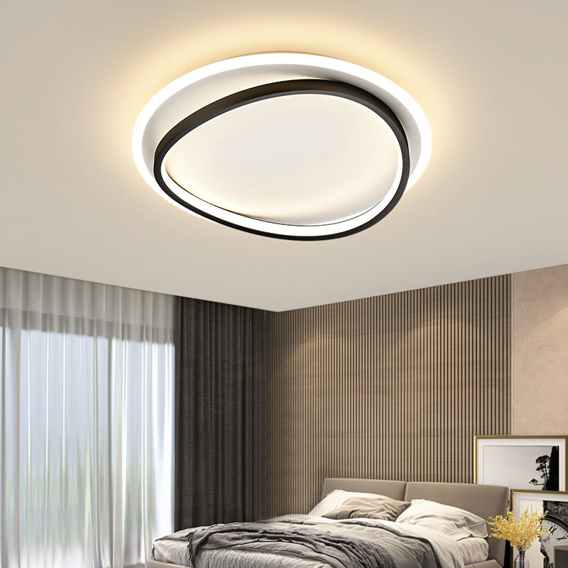 Black Triangle LED Ceiling Lighting Simplicity Metal Flush Mount Lamp for Bedroom