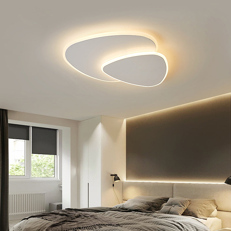 Triangular LED Ceiling Mounted Light Nordic Style Metal Bedroom Flush Light Fixture