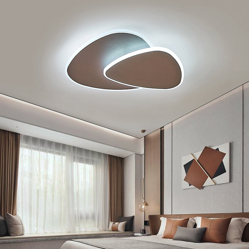 Triangular LED Ceiling Mounted Light Nordic Style Metal Bedroom Flush Light Fixture