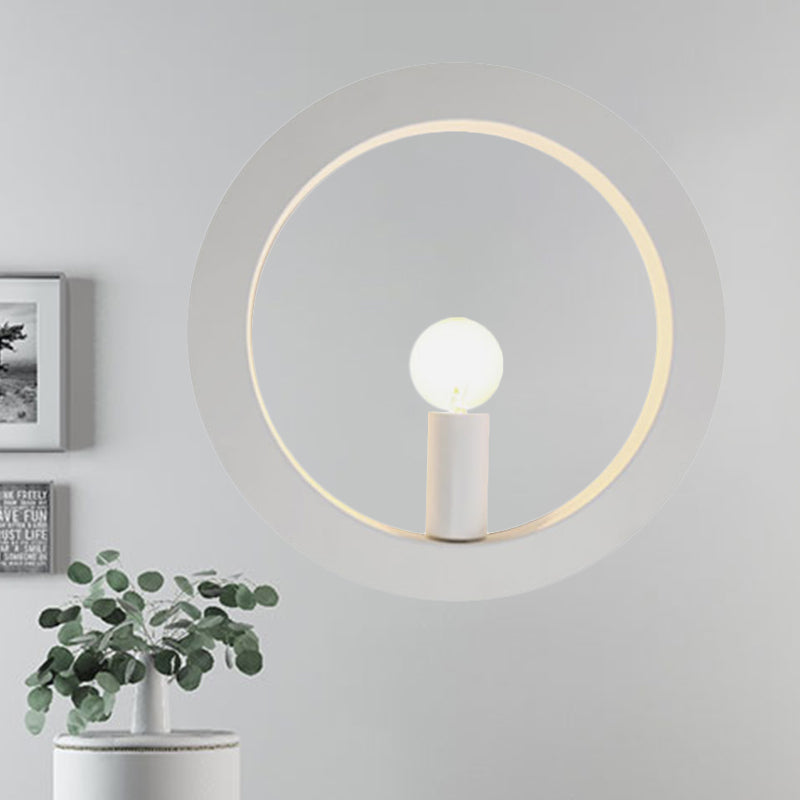 Black/White Circle Wall Light Fixture 1 Light Simple Metallic Wall Lamp for Bedroom Hallway