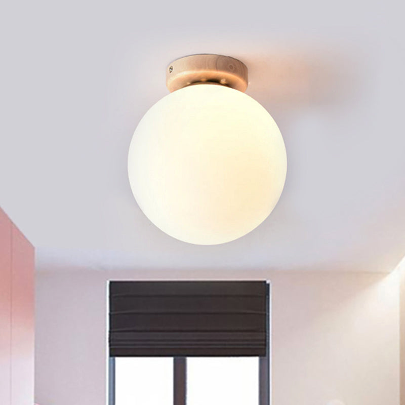 Plafonnier Globe contemporain à 1 tête en verre dépoli, blanc, pour salle de bain