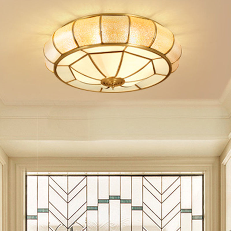 Runde Deckenleuchte aus strukturiertem Glas, traditionelle Schlafzimmer-Unterputzbeleuchtung in Gold