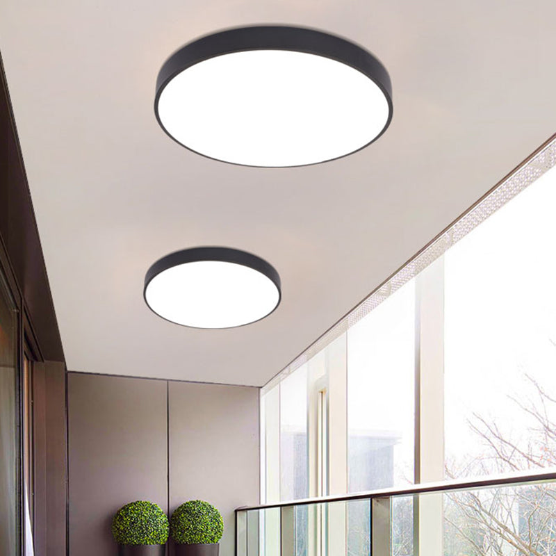 Éclairage de plafond nordique en métal d'appareil d'éclairage affleurant du couloir rond LED avec le diffuseur acrylique