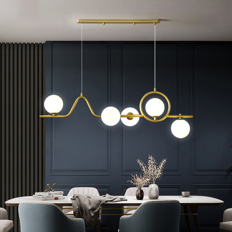 Postmodern Curve Island Affermazione Light Metallic Dining Room lampada a sospensione con sfera di vetro
