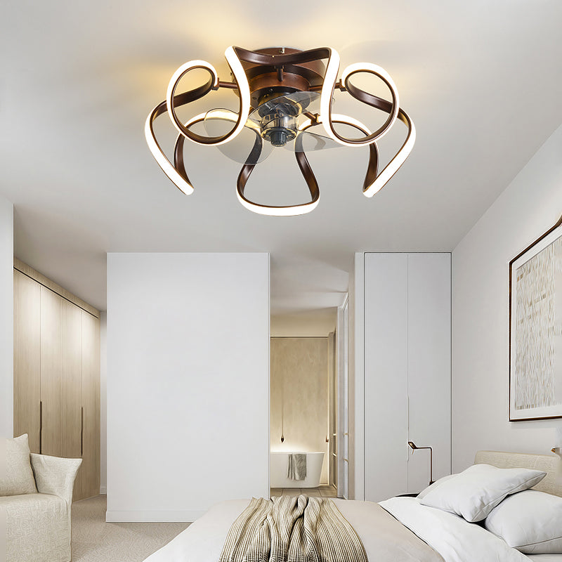 Metal Twist 7 Blades Deckenlüfter Lampe Einfacher Stil 19,5 "breites LED -Halbflush -Leuchte mit Fernbedienung