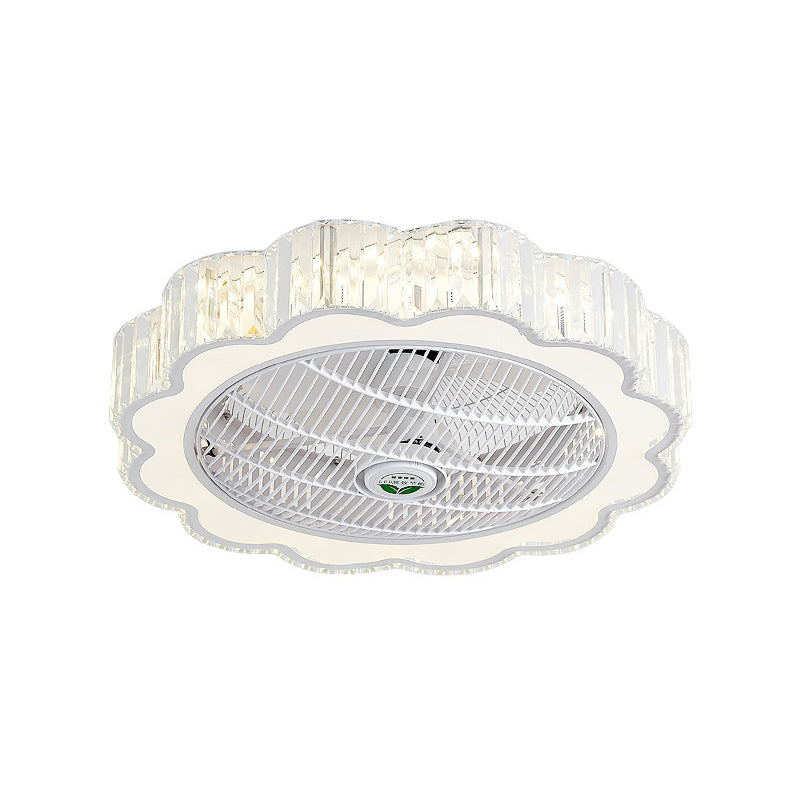 Weiße Blume 3-Blatt Deckenventilator Lampe Einfache prismatische Kristall-LED-Halbflush-Halterung mit Fernbedienung, 23,5 "W.